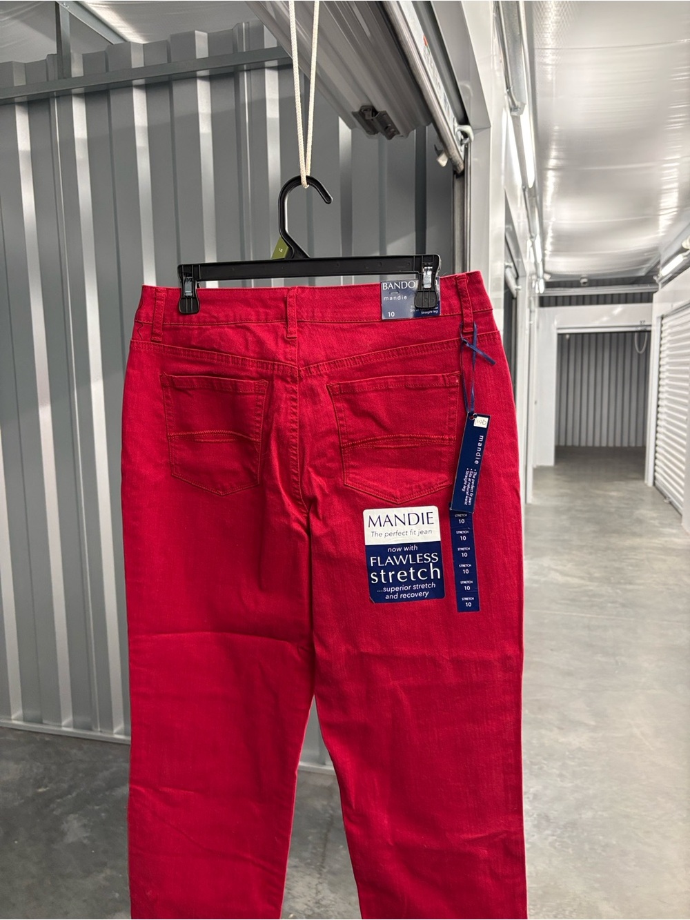 NWT Bandilino Mandie Scarlet Red Straight-Leg Denim Jeans Stretch Perfect Fit 10 - Picture 7 of 16